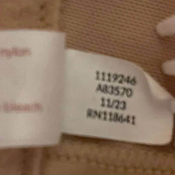 Cacique Women's Lightly Lined Full Coverage Bras (2) Size 46D - Picture 4 of 8